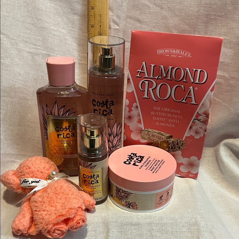 Costa Rica Pink Bath & Body Works Bundle - Picture 2 of 8